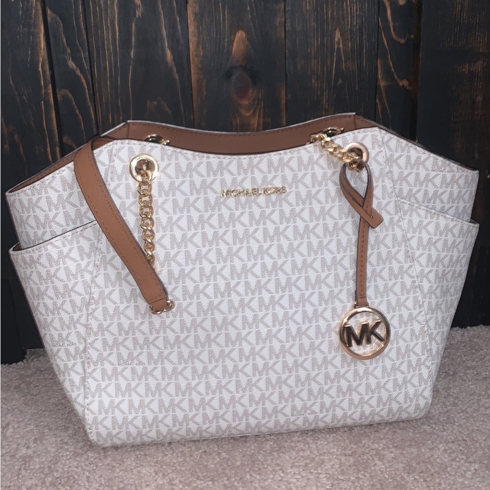 Michael Kors jet set large chain shoulder tote